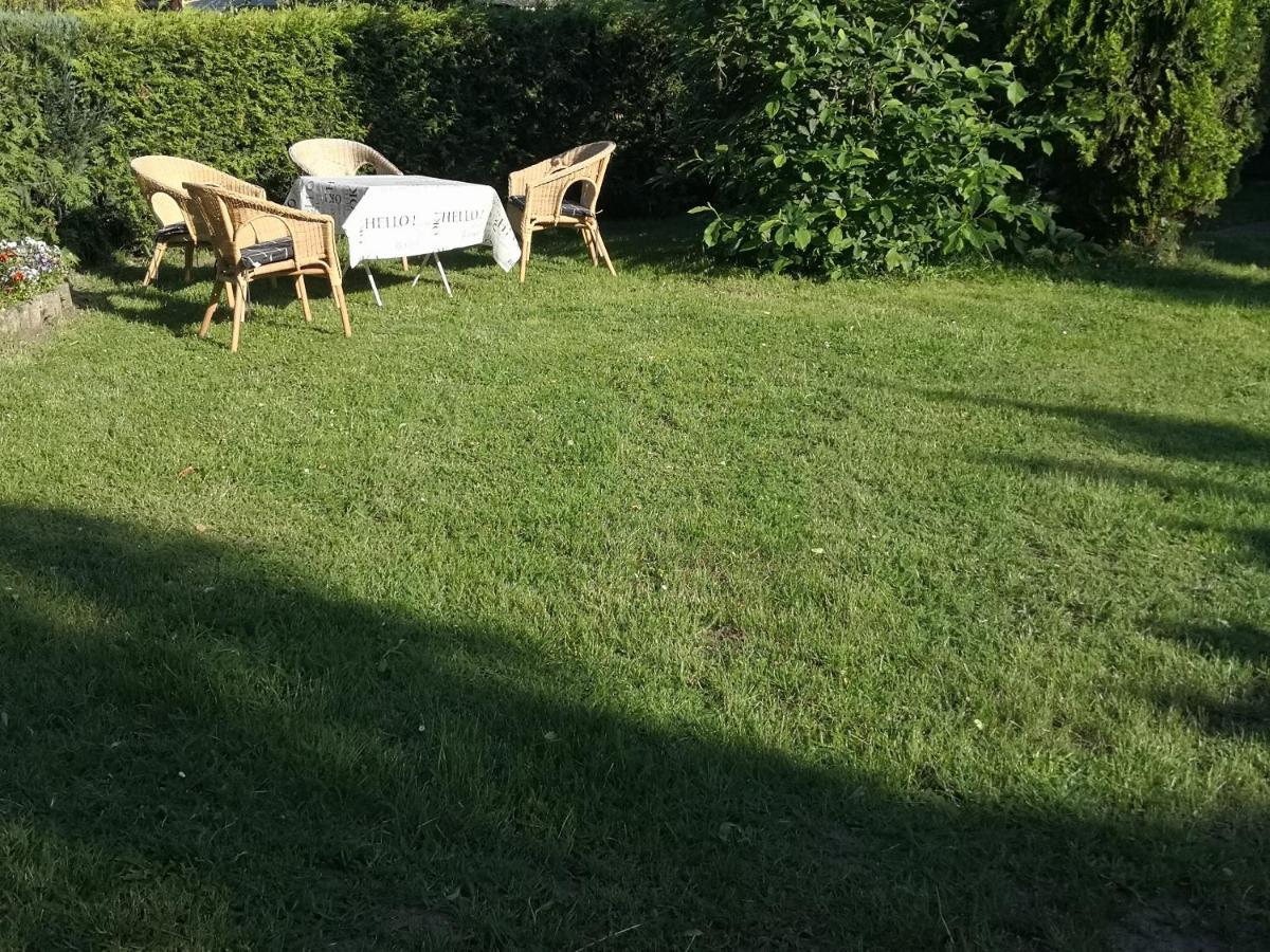 Kuenstler Ferienwohnung 3 Zimmer Kueche Bad Zentrale Lage Wulsbuttel المظهر الخارجي الصورة