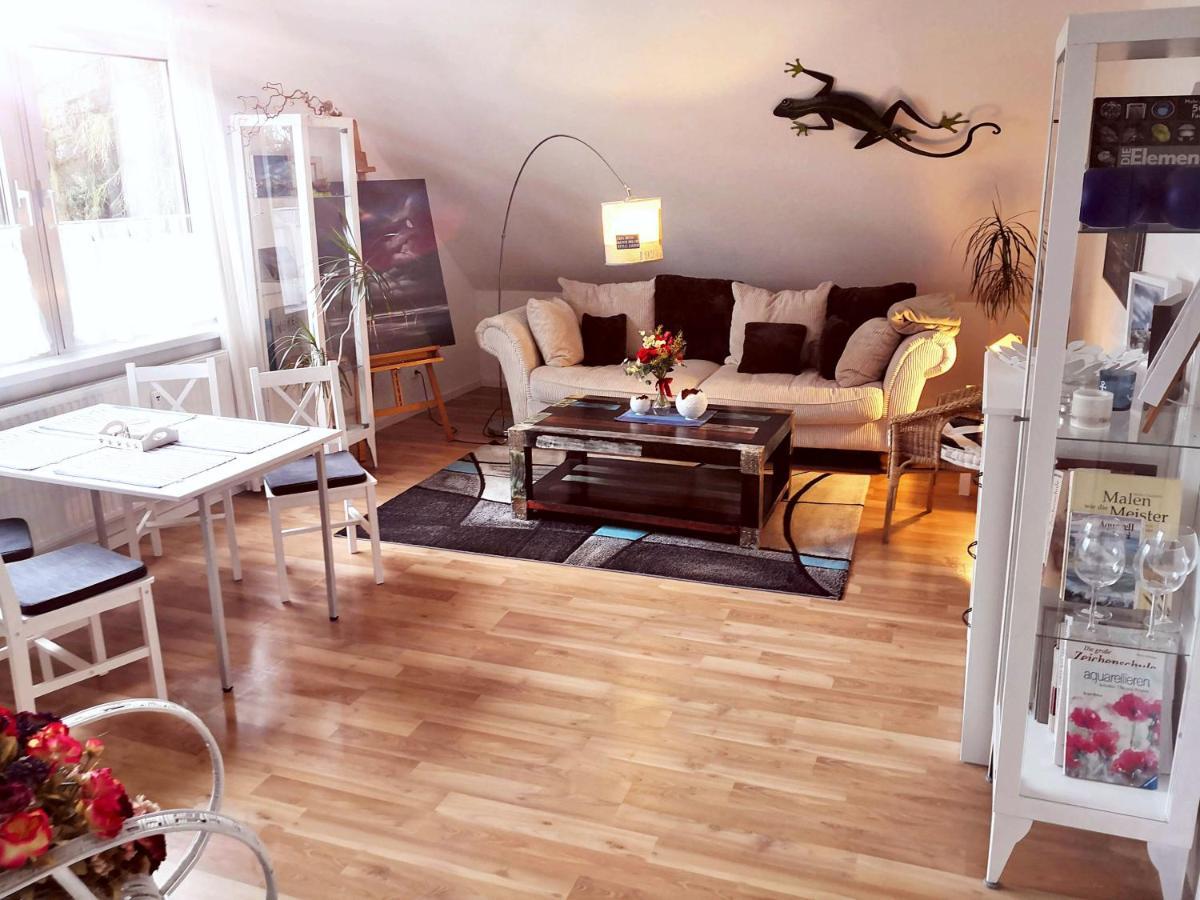 Kuenstler Ferienwohnung 3 Zimmer Kueche Bad Zentrale Lage Wulsbuttel المظهر الخارجي الصورة