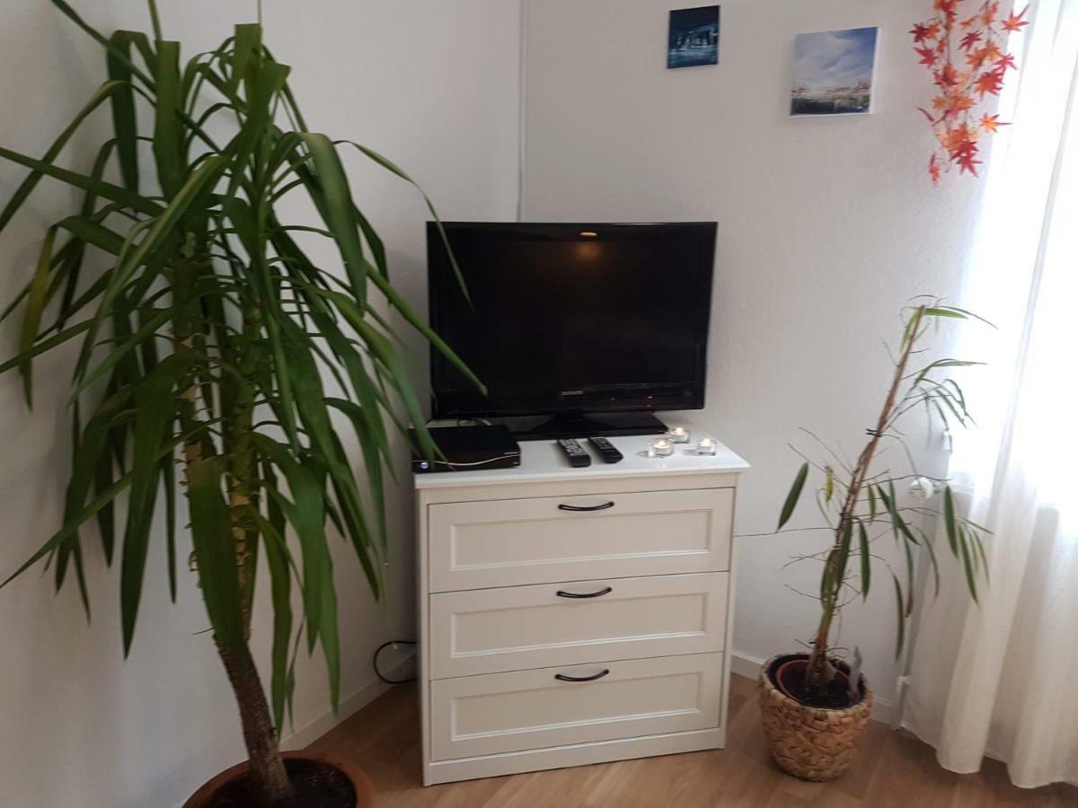 Kuenstler Ferienwohnung 3 Zimmer Kueche Bad Zentrale Lage Wulsbuttel المظهر الخارجي الصورة
